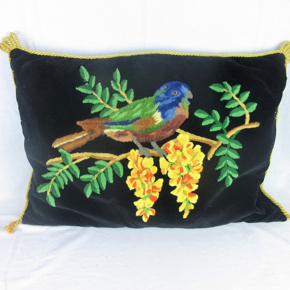 Vintage Punch Needle Embroidery Wool Velvet Pillow - Picture 2 of 8